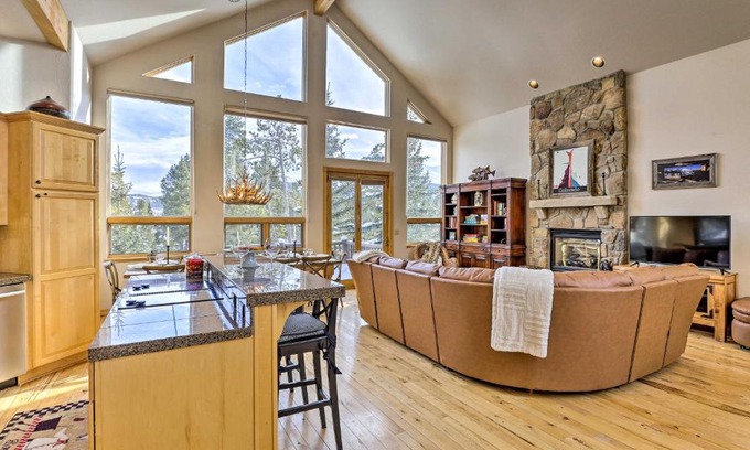 Warrior's Mark West House | Ski and Hike On-Site Breckenridge Retreat!