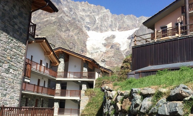 Cervinia Apartment | Ski and ski out apartment Cervinia