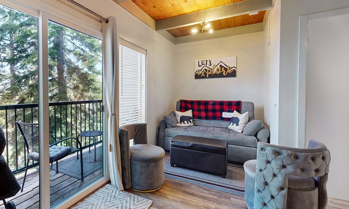 Tahoe Village Condo | Ski dream walkable to lifts - 2 decks, WFH area & shuttle pick-up across street