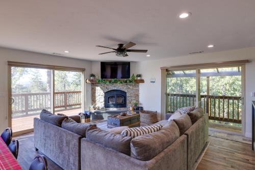 Tuolumne House | Ski, Hike and Fish Mtn-View Gem with Deck in Tuolumne