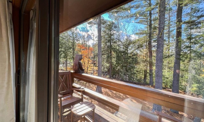 Bartlett House | Ski-in/Ski-out @ Attitash | Modern & Spacious