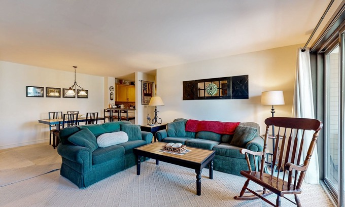 West Dover Condo | Ski-in/ski-out condo w/deck, wood-burning fireplace, wifi, community amenities