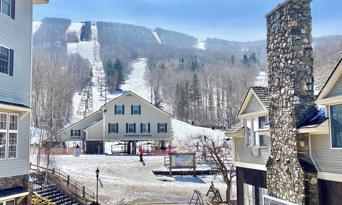 Hancock Condo | SKI-IN, SKI-OUT LOFT! IN the HEART of JIMINY PEAK VILLAGE! LIFT and MT. VIEWS!