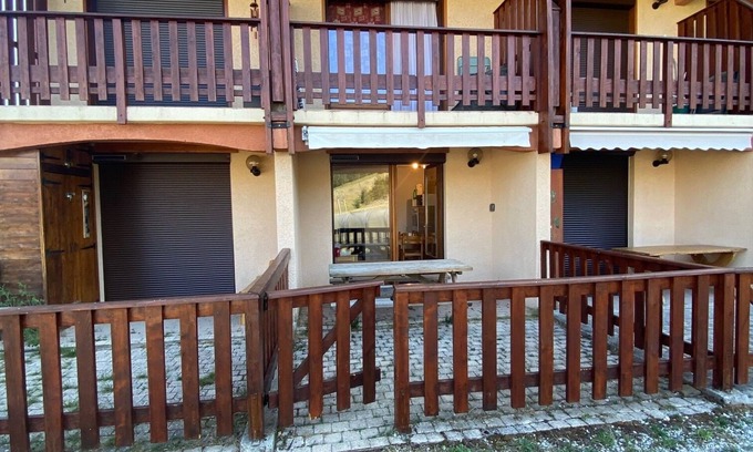 Le Devoluy Apartment | Skis for 6 people