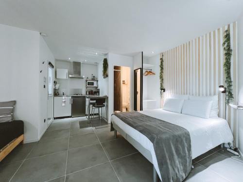 Laveyron House | SKY - Gîte meublé & confort Drôme - Écolodgîte