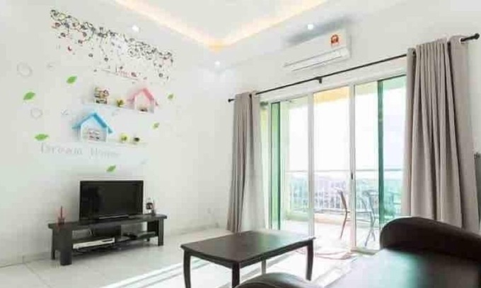 Bayan Baru Apartment | Sky Holiday home, near Spice Penang