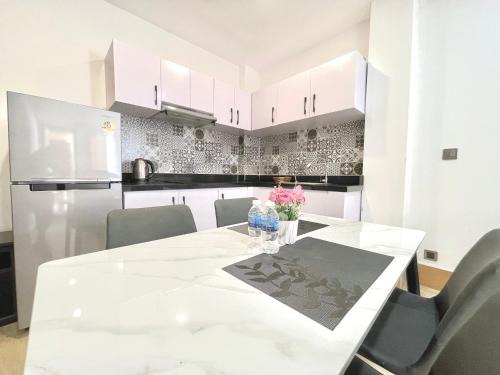 Daun Penh Bed & Breakfast | SKY Residence - 50m to Museum and Riverside