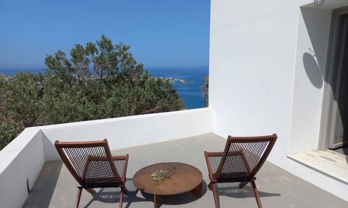 Skiros House | Skyros BnB, ANNA House in Brooke