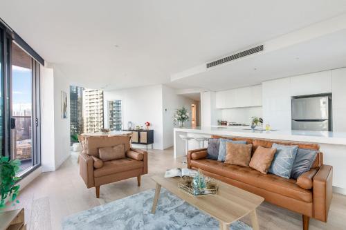 Southbank Apartment | Skyscape Flair - Resort-style Living in the City