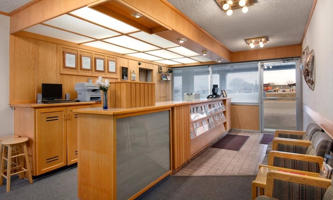 Swift Current Hotel | SkyView Swift Current