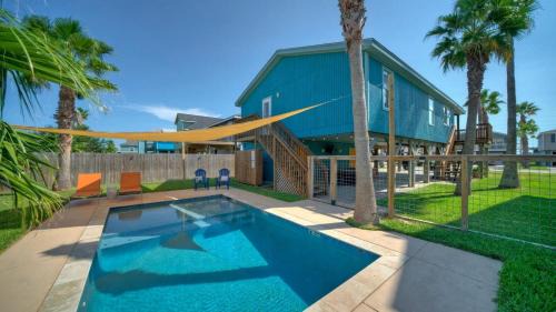 Leeward Sands House | Sleeps 22 2 Homes w Private Pool Game Room Nature Views 7 BDR AvantStay