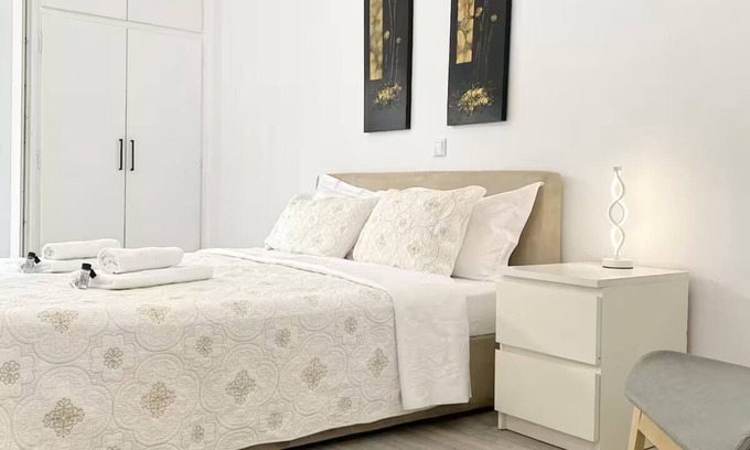 Ano Patisia Apartment | Sleeps 5 near Athens center and metro