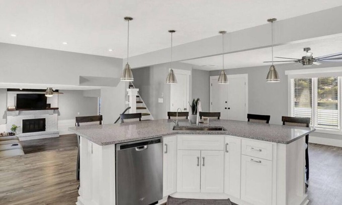 Avon House | Slice of heaven in small quiet suburban neighborhood