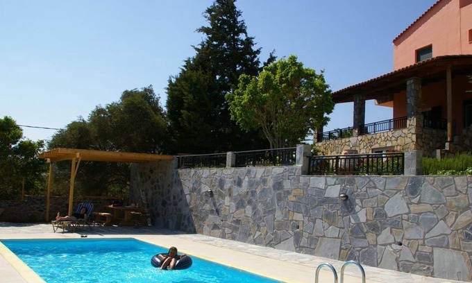 Agios Vasileios Apartment | Small apartment in an idyllic olive grove, communal pool & free WiFi