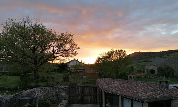Le Clapier House | Small country house 20mn from Avène and 10mn from Lerab Ling