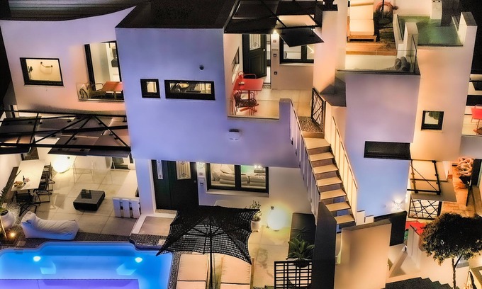Sissi Villa | Smaris Collection/Sea Side Cosmopolitan Villa