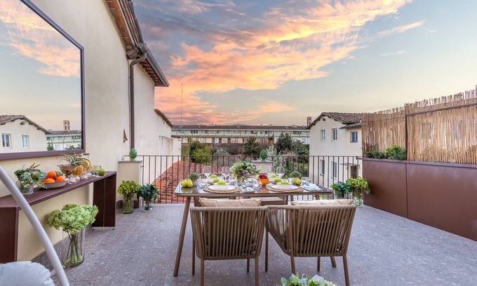 Lucca Historical Center Apartment | Smart Apartment with Terrace and elevator in Lucca