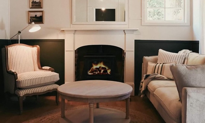 Wandiligong Cottage | Smithy Lane - One of Wandiligong's most cherished historic treasures.