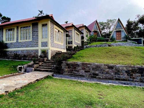 Khattalwada Resort | Smoky Falls Resort