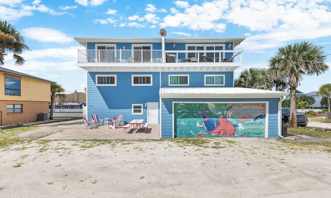 New Smyrna Beach House | Smyrna Son β Multi-Level Beach Getaway | Balcony, Patio + 2 Living Areas π΄