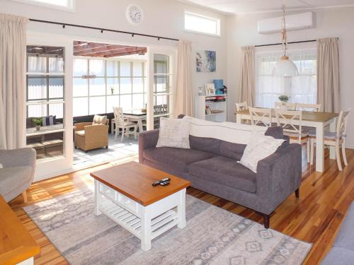 Foxton Beach House | Snapper Bach - Foxton Beach Holiday Home
