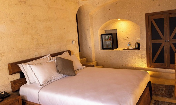 Uchisar Apartment | Snowy Mountain view Luxury Delux Cave Room 105