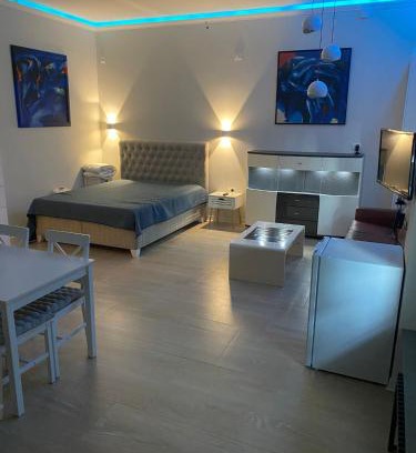Onesti Apartment | So Good Studio