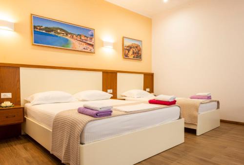 Himare Hotel | sofia's cozy rooms