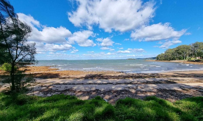 North Arm Cove House | Sojourn at the Cove: Nature escape opposite Heros Beach. Gym, billiards & SUPs