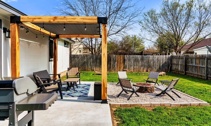 Austin House | Solace in South Austin - Game Room