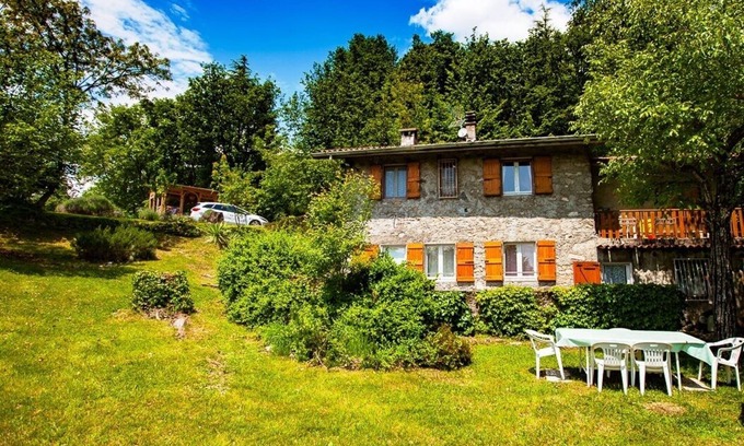 Solto Collina House | Solto Collina: Country Cottage/Gite - SOLTO COLLINA