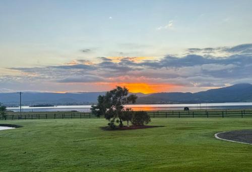 Hazeldean House | Somerset Lakehouse