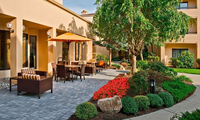 Whippany Hotel | Sonesta Select Whippany Hanover