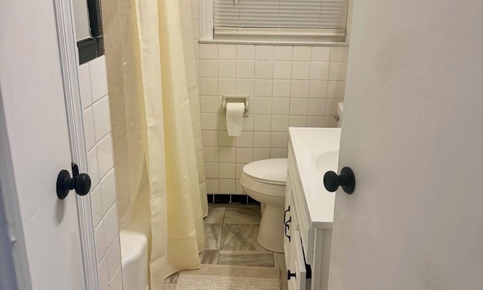 Lyons House | Soothing 3-bedroom house Lyons