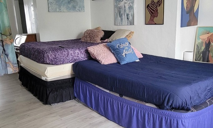 Northeast Miami Apartment | Soothing apartment 420 Friendly in Miami Beach