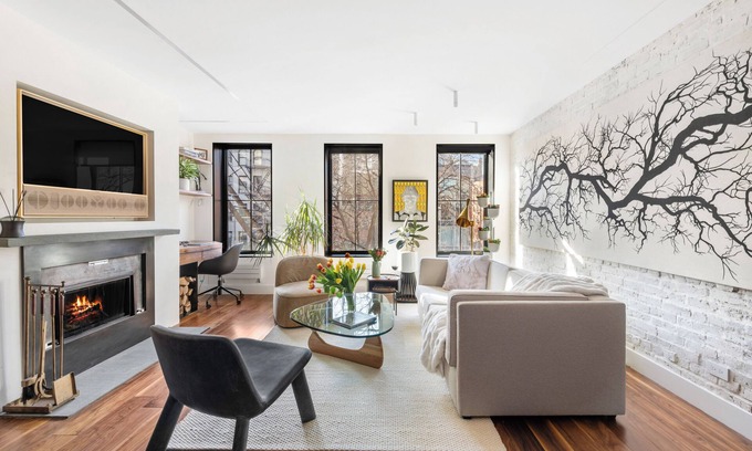 Chelsea Apartment | Sophisticated 1BR with Designer Finishes, Private Deck & AC
