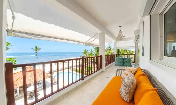 Villas Del Mar Apartment | Sophisticated 3-bedroom Apartment on the Beach