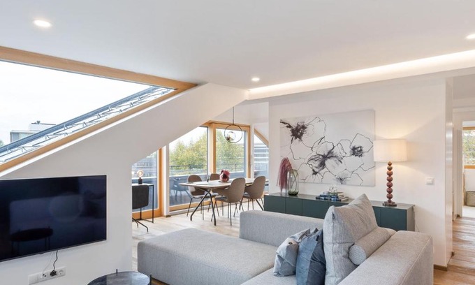 Bregenz Apartment | Sophisticated Apartment in Bregenz with Balcony