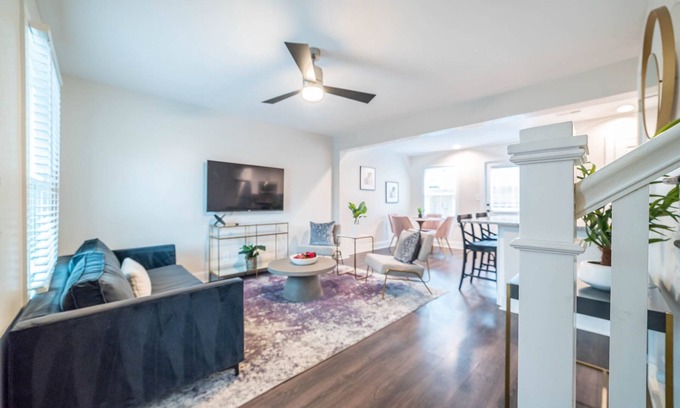 Villa Heights Apartment | Sophisticated Modern Home near NoDa, by Mansion™