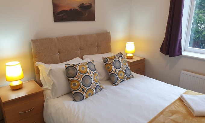 South Shields House | South Shield's Hidden Gem Diamond House Sleeps 6 G