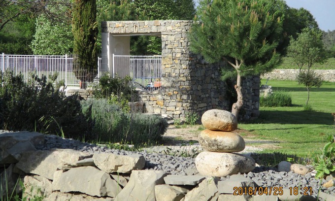 Les Vans Villa | Southern Ardèche Mazet with private pool, large flat garden