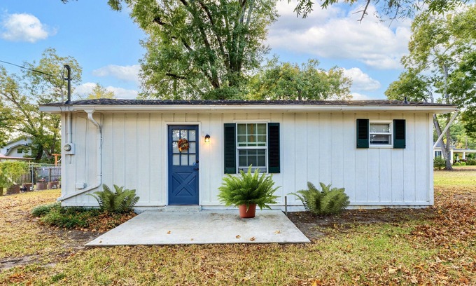 Thomson Cabin | Southern Charm Cottage