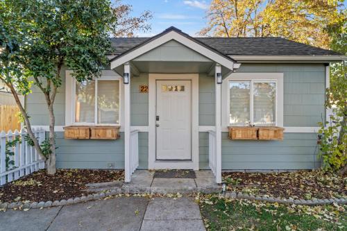 City Center Medford House | Southern Oregon Gem