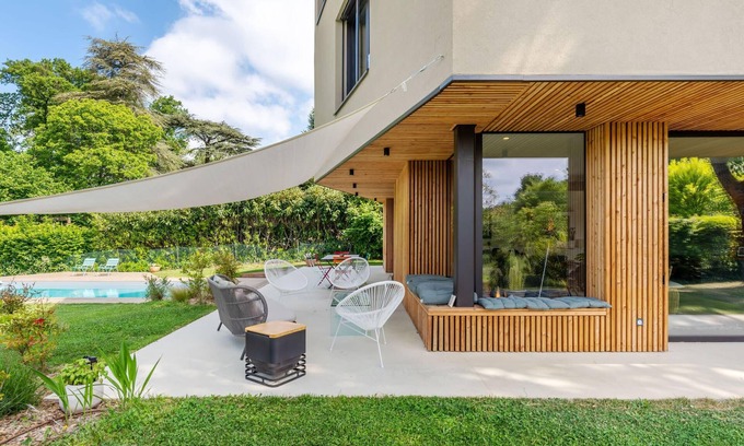 Les Serres - Vivier Villa | Souvenirs, architect's house with pool and garden