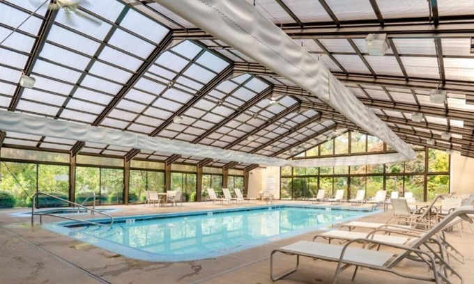 French Lick Villa | Space & Comfort for Groups! Full Kitchen, Outdoor Terrace and FREE Parking!