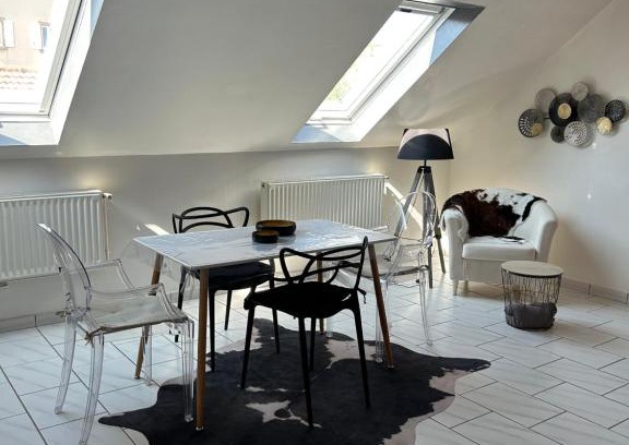 Folschviller Apartment | Spacieux duplex à Folschviller