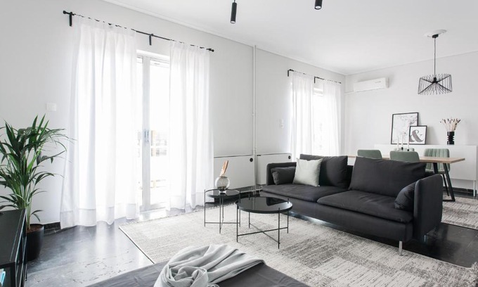 Marousi Apartment | Spacious 1BD Apartment near HELEXPO Marousi by UPSTREET