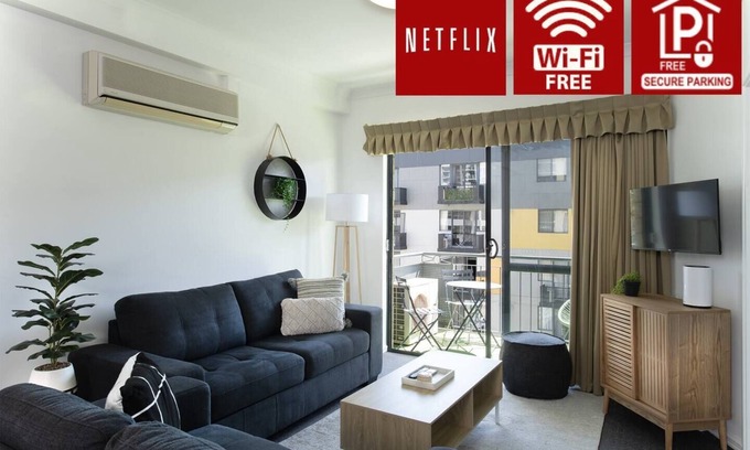East Perth Apartment | Spacious 2 Bedroom Pool & Gym PerthCBD,Optus,WACA