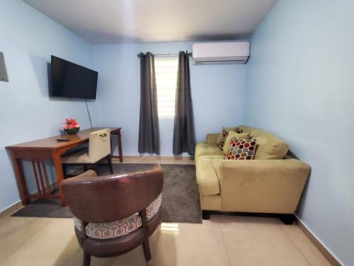San Juan Apartment | Spacious 2 BR, fully equipped kitchen close to Ferry, Unit 5