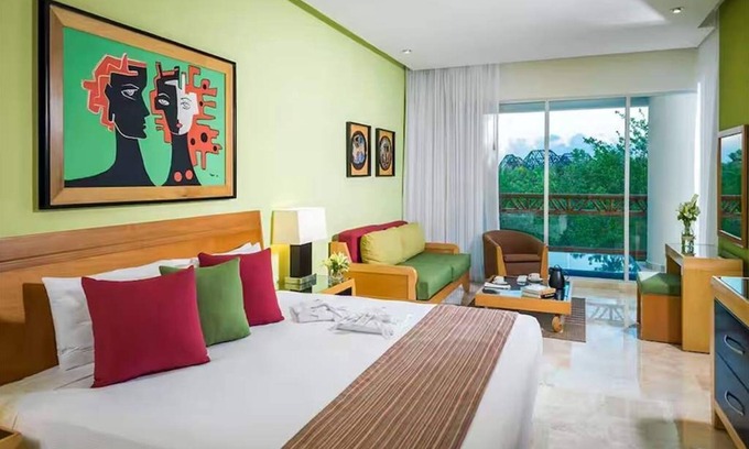 Villa Juarez Apartment | Spacious 2BR Suite with Private Plunge Pool​